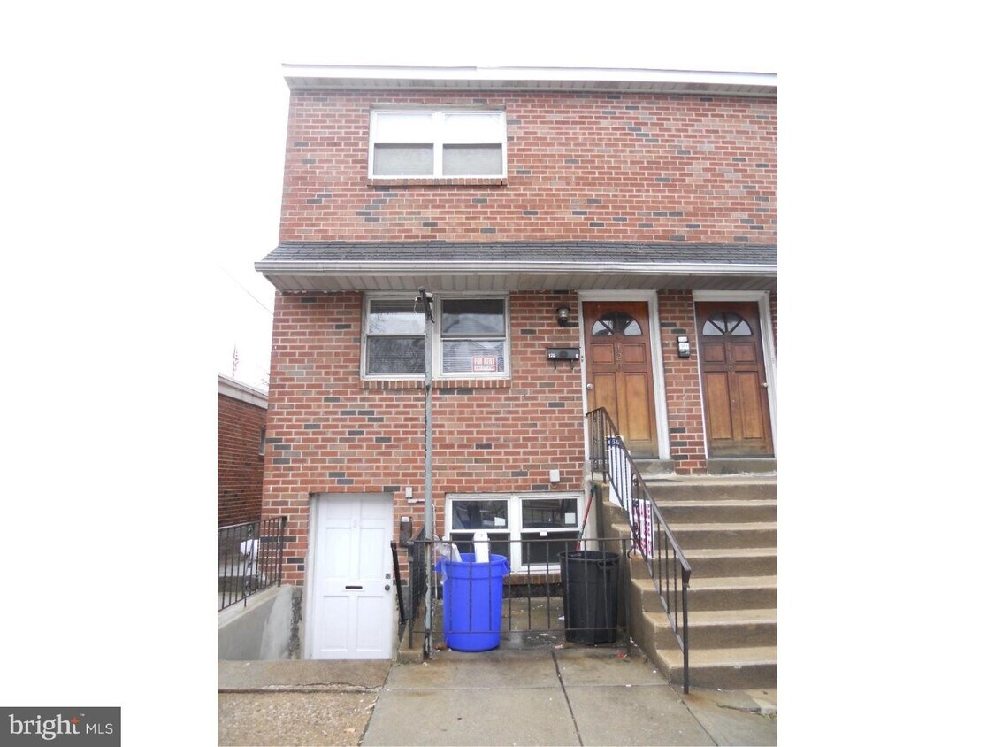 Primary Photo - 120 E 4th St