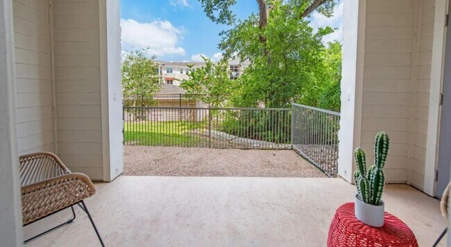 Foto del edificio - 12638 Ridgeline Blvd