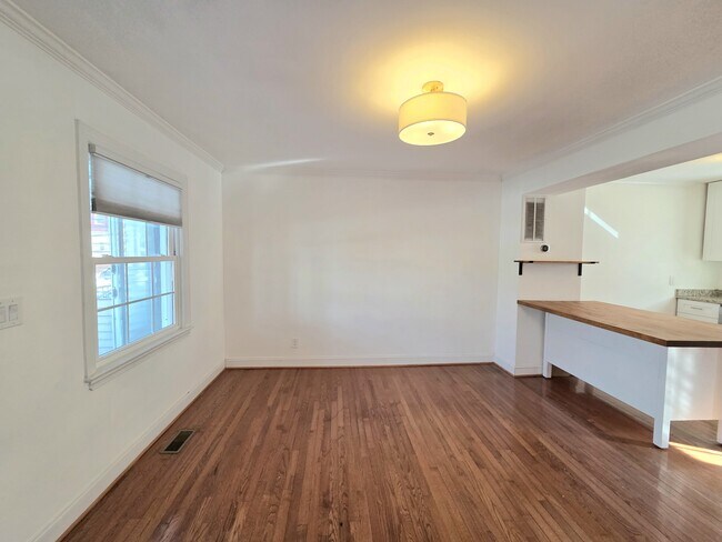 Foto del edificio - 2344 Hunter Pl SE