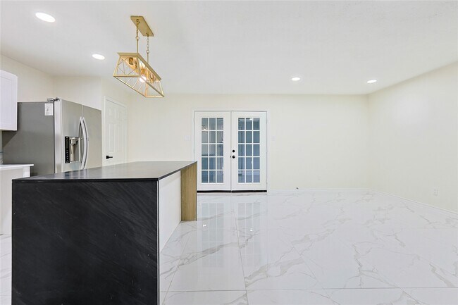 Foto del edificio - 6814 Loch Langham Dr