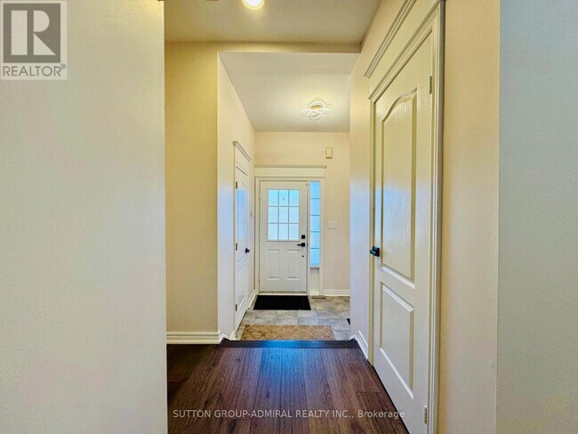 Building Photo - 22 Casa Grande St