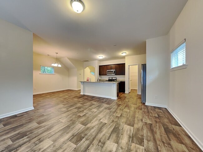 Foto del edificio - 231 Jimmy Love Ln