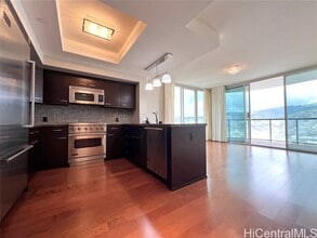 Building Photo - 1837 Kalakaua Ave