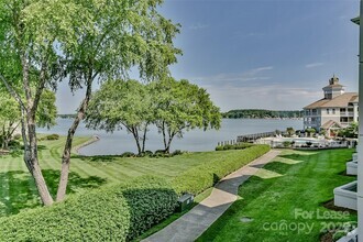 Building Photo - 18557 Vineyard Point Ln