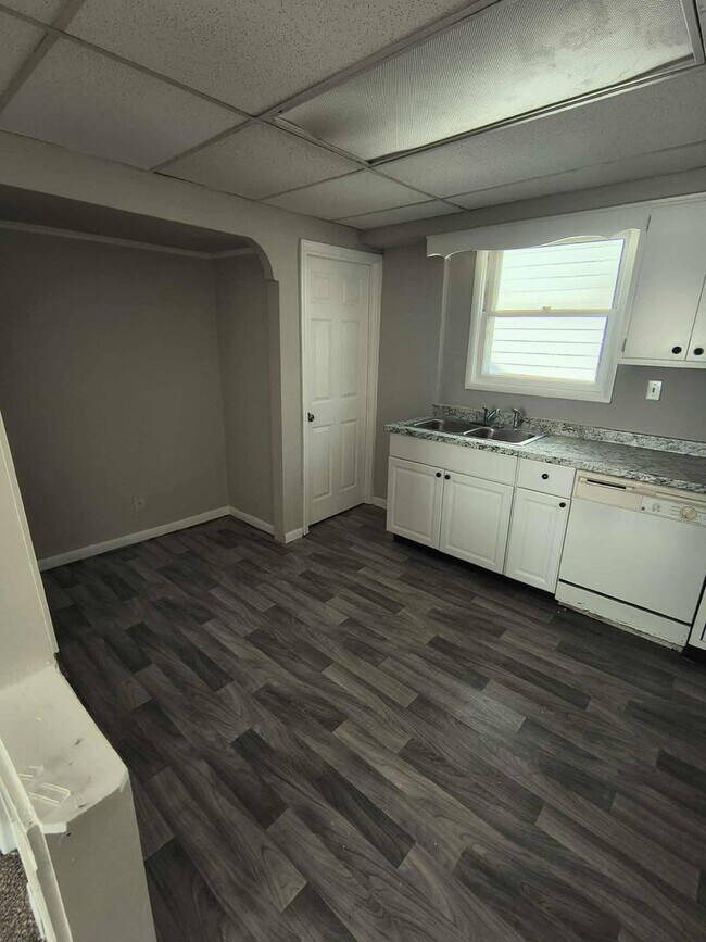 Foto del edificio - Cute 3 Bedroom Fully Renovated House in We...