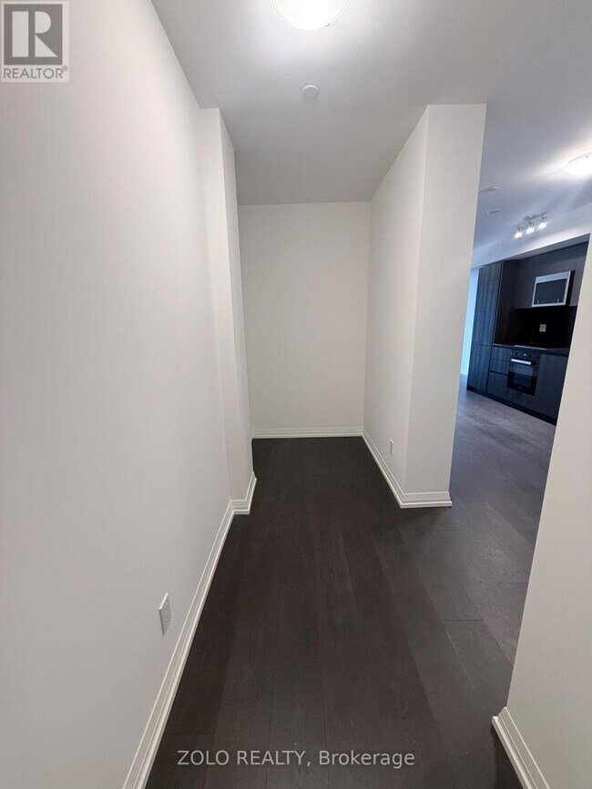 Photo du bâtiment - 400 King St W