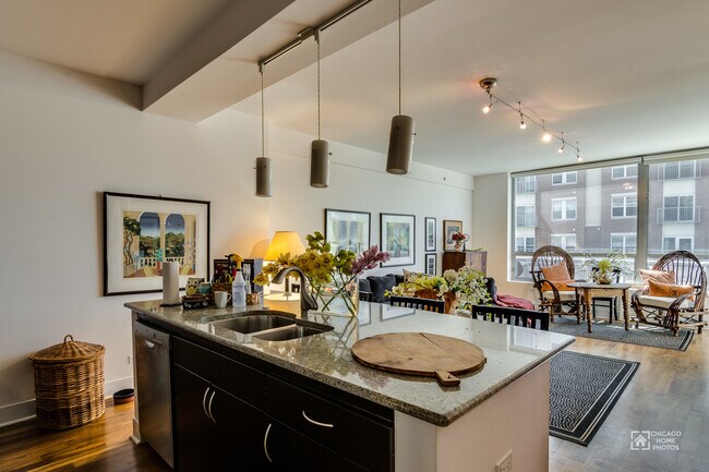 Foto del edificio - 525 Kedzie St