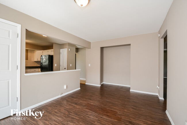 Building Photo - 4846 Cloverfield Trail
