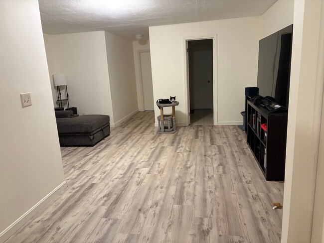 Living Room - 1374 Bucksport Rd
