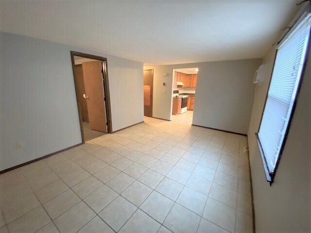 Foto del edificio - 212 N Main St