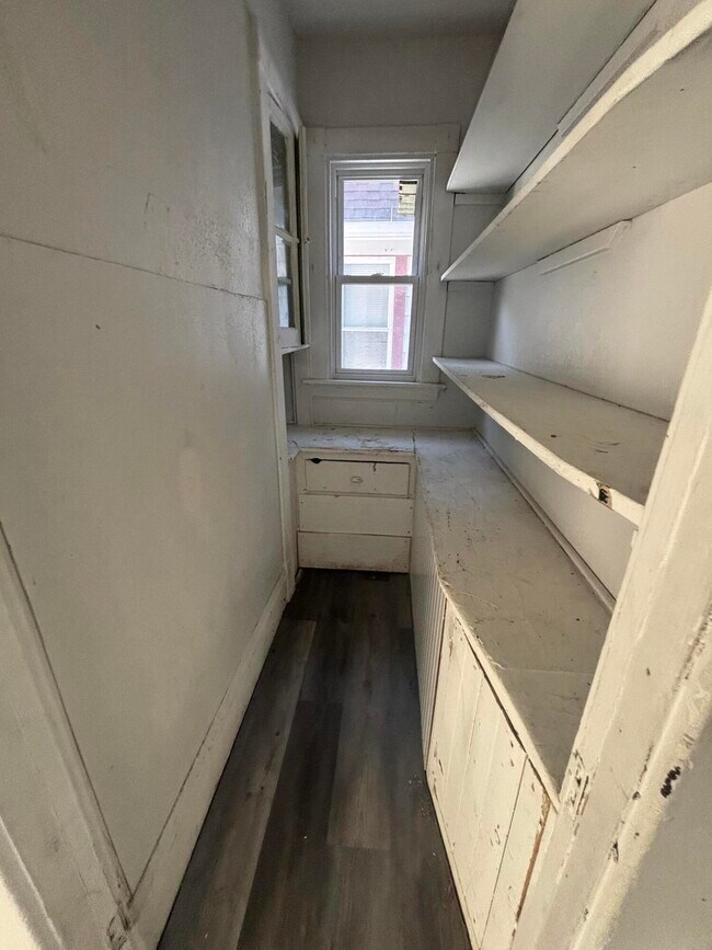 Building Photo - 2605 N 16th St