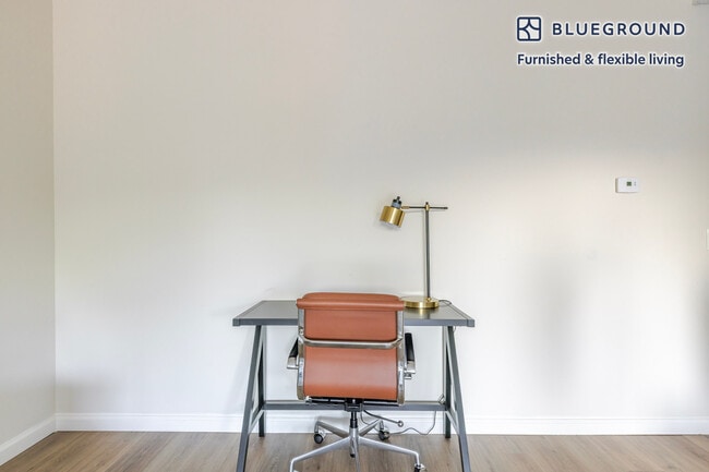 Building Photo - 151 S Bernardo Ave