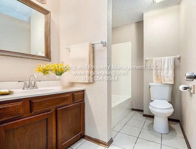 Foto del edificio - Spacious Townhome Living in the Heart of B...