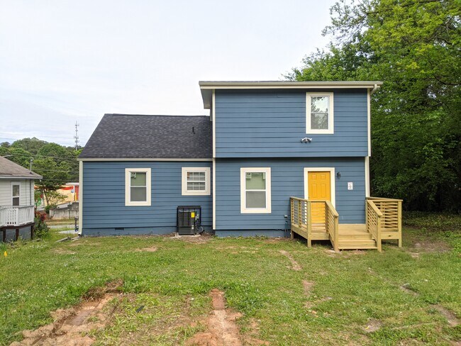 Foto del edificio - 2861 Forrest Hills Dr SW