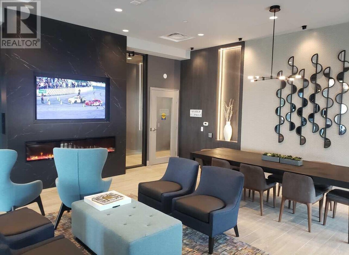 95 Dundas St W, Oakville, ON L6M 5N4 House for Rent in Oakville, ON