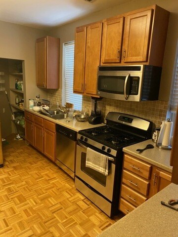 Foto del edificio - 2965 N Lincoln Ave