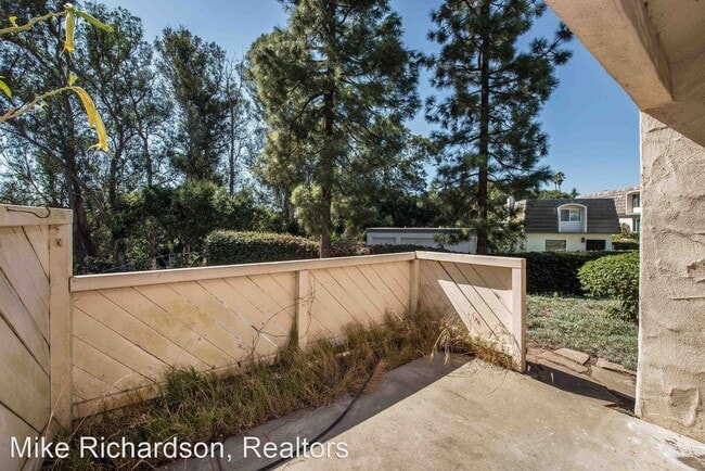 Building Photo - 3 br, 2 bath House - 206 Reef Court