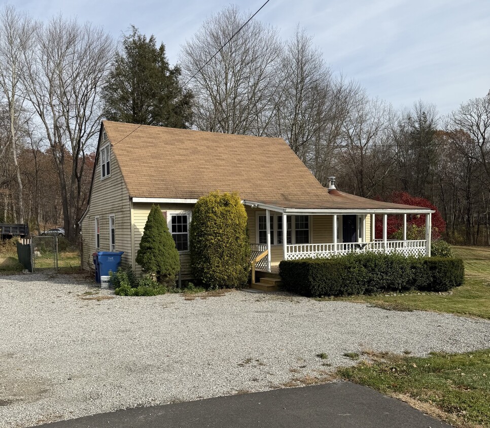 Primary Photo - 432 Pepper St