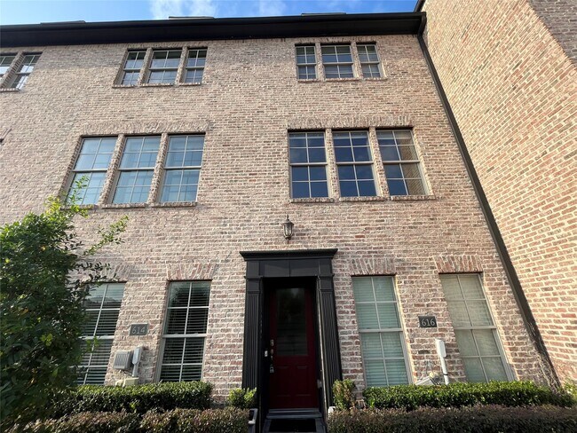 Foto del edificio - 616 Delano St