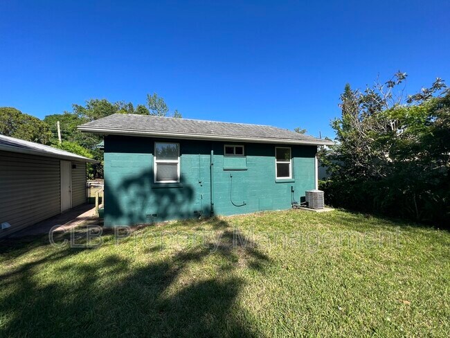 Foto del edificio - 12 William Dr