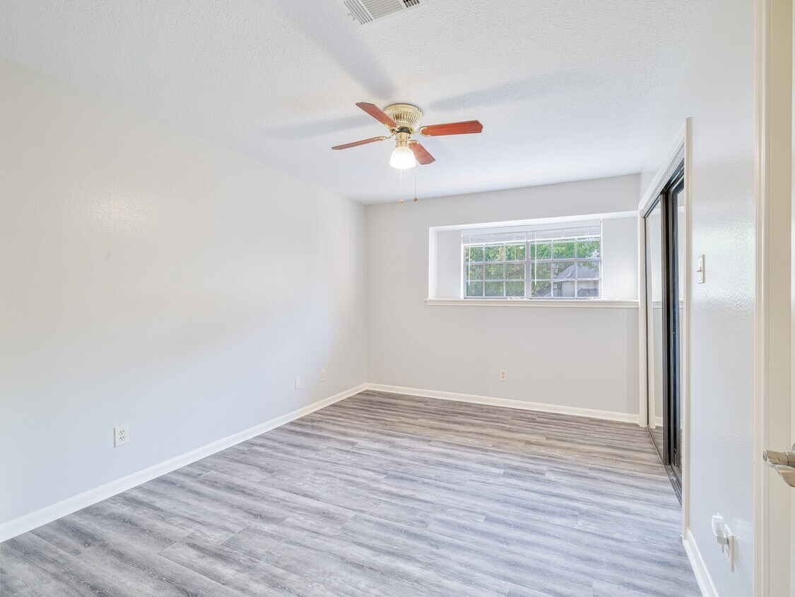 Foto del edificio - 12929 Kingsbridge Ln