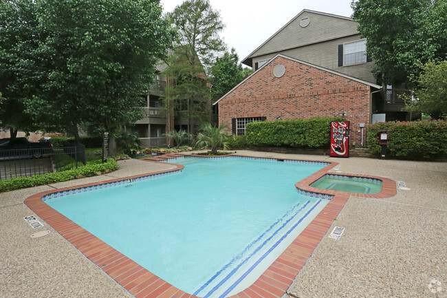 Piscina - Parkford Oaks Apartments