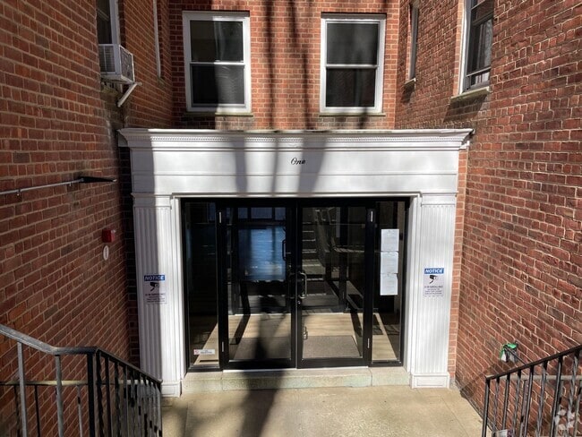 Building Photo - 1 Hawley Ter