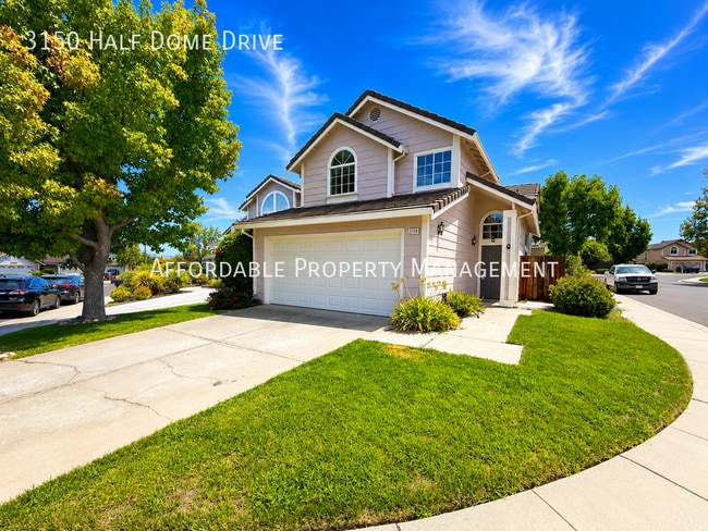 Building Photo - 3150 Half Dome Dr