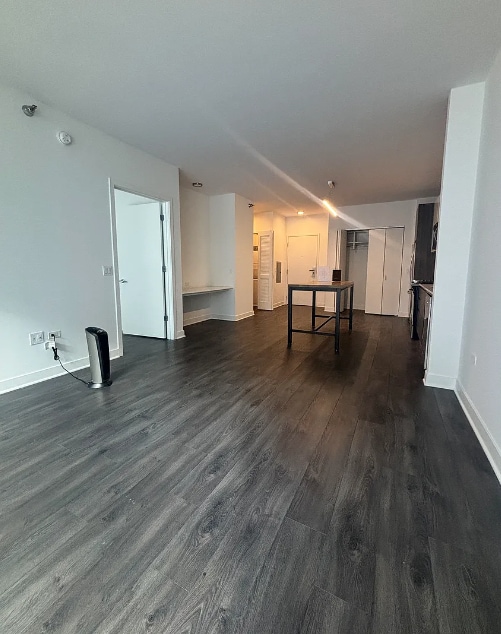 Foto del edificio - 225 W Hubbard St