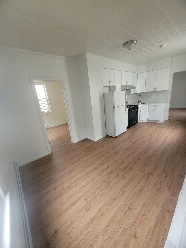 288 Grant Ave Unit Apt 2, Jersey City, NJ 07305 Apartments in Jersey