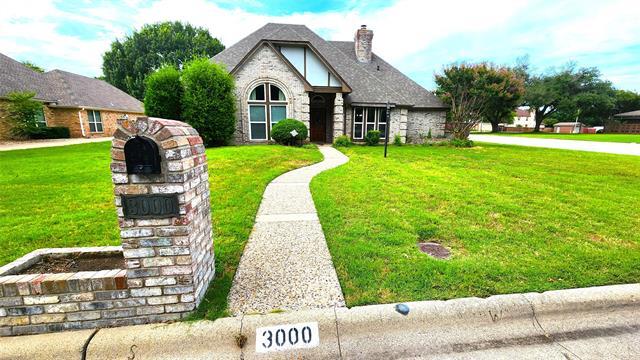 Foto principal - 3000 Broken Bow St