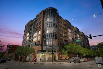Building Photo - 1200 W Monroe St