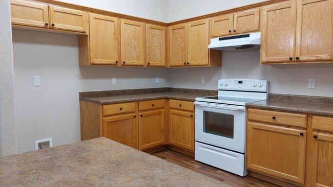 Building Photo - 1034 SW Princeton Pl