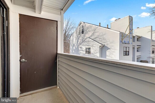 Foto del edificio - 1639 Carriage House Terrace