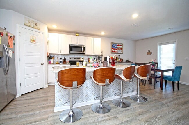 Foto del edificio - Modern 5BR/3BA Home in Birch Run with Solar Panels, Open Concept Design & Bonus Living Space