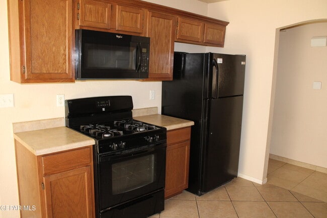 Building Photo - 4608 Lorenzo Ponce Dr