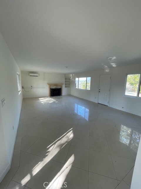Foto del edificio - 1445 Edgecliff Ln
