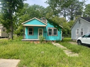 Building Photo - 227 Columbus St