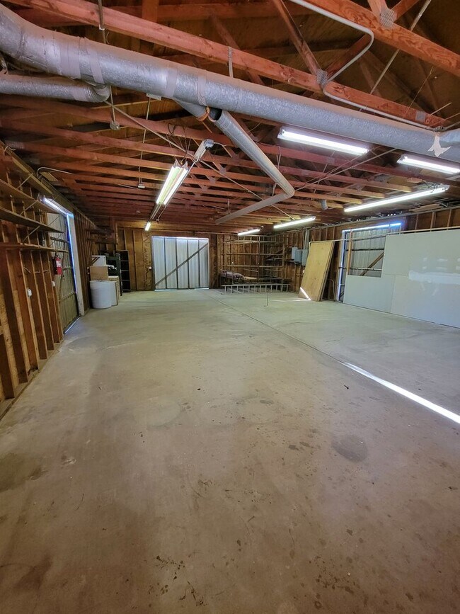 Building Photo - 3361 Dye Rd