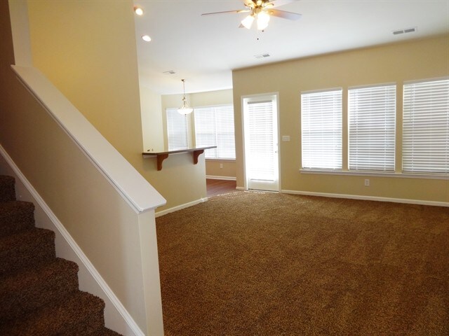 Building Photo - 9029 Robins Nest Way