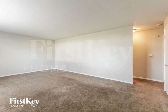 Foto del edificio - 336 Wayside Dr