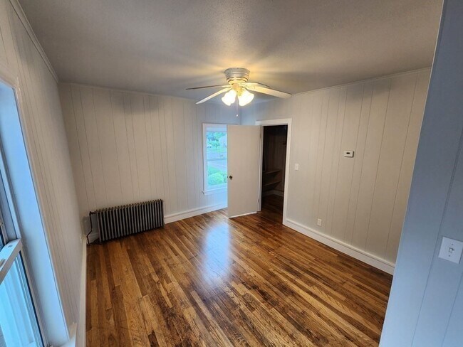 Foto del edificio - 94 Depot St