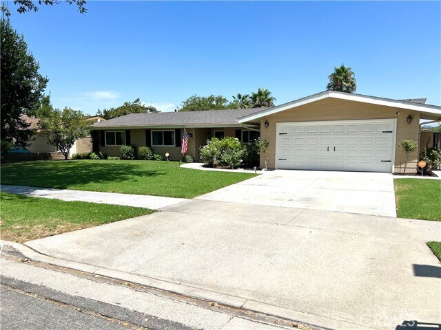 Building Photo - 4835 Cliffside Dr