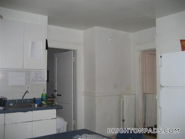 Building Photo - 9 Radnor Rd