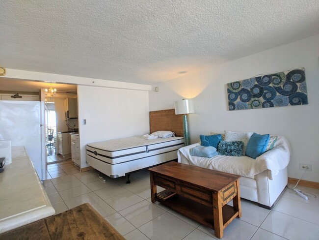 Foto del edificio - Fully Furnished  Island Colony Studio with...