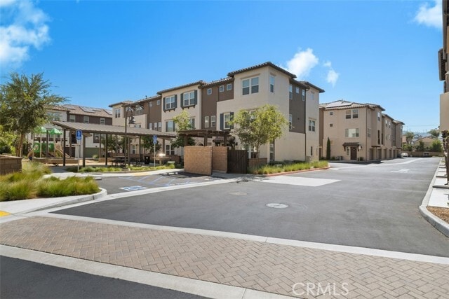 Building Photo - 10836 Horizons Dr