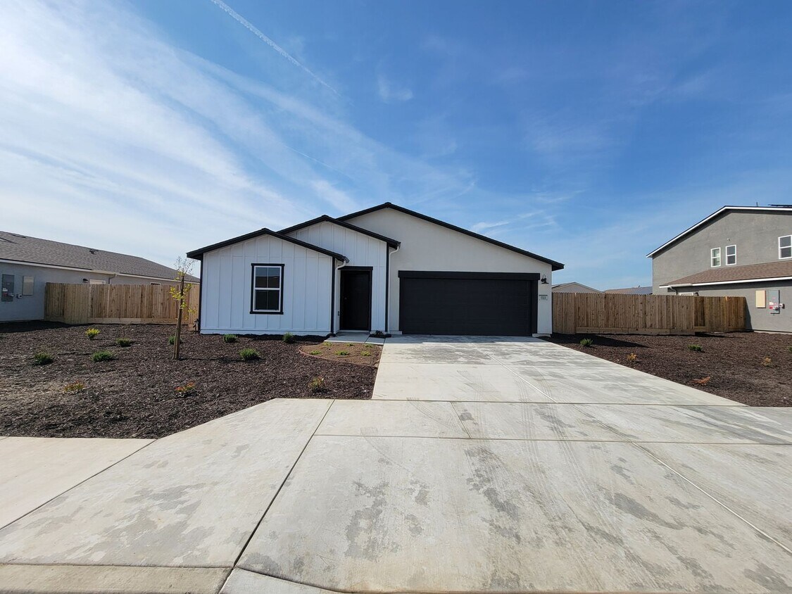 Foto principal - Brand New Home