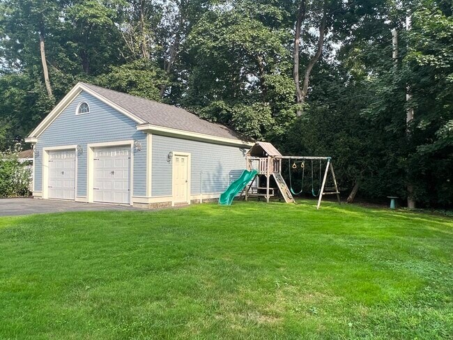 Building Photo - 34 Glen Rd