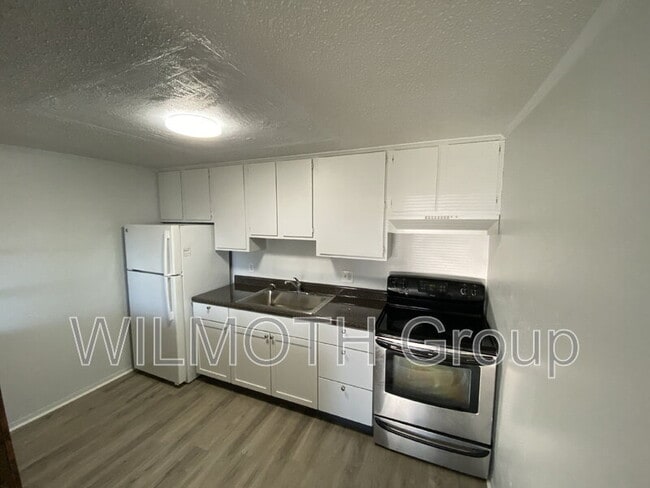 Foto del edificio - 2000 Indianapolis Rd