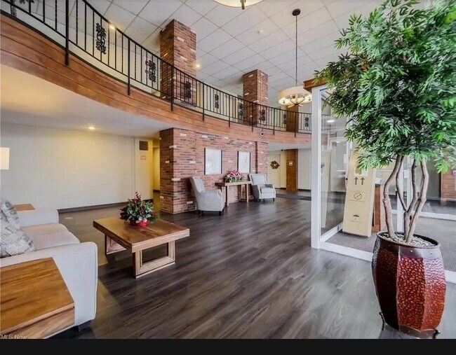 Foto del edificio - 3675 Clague Rd